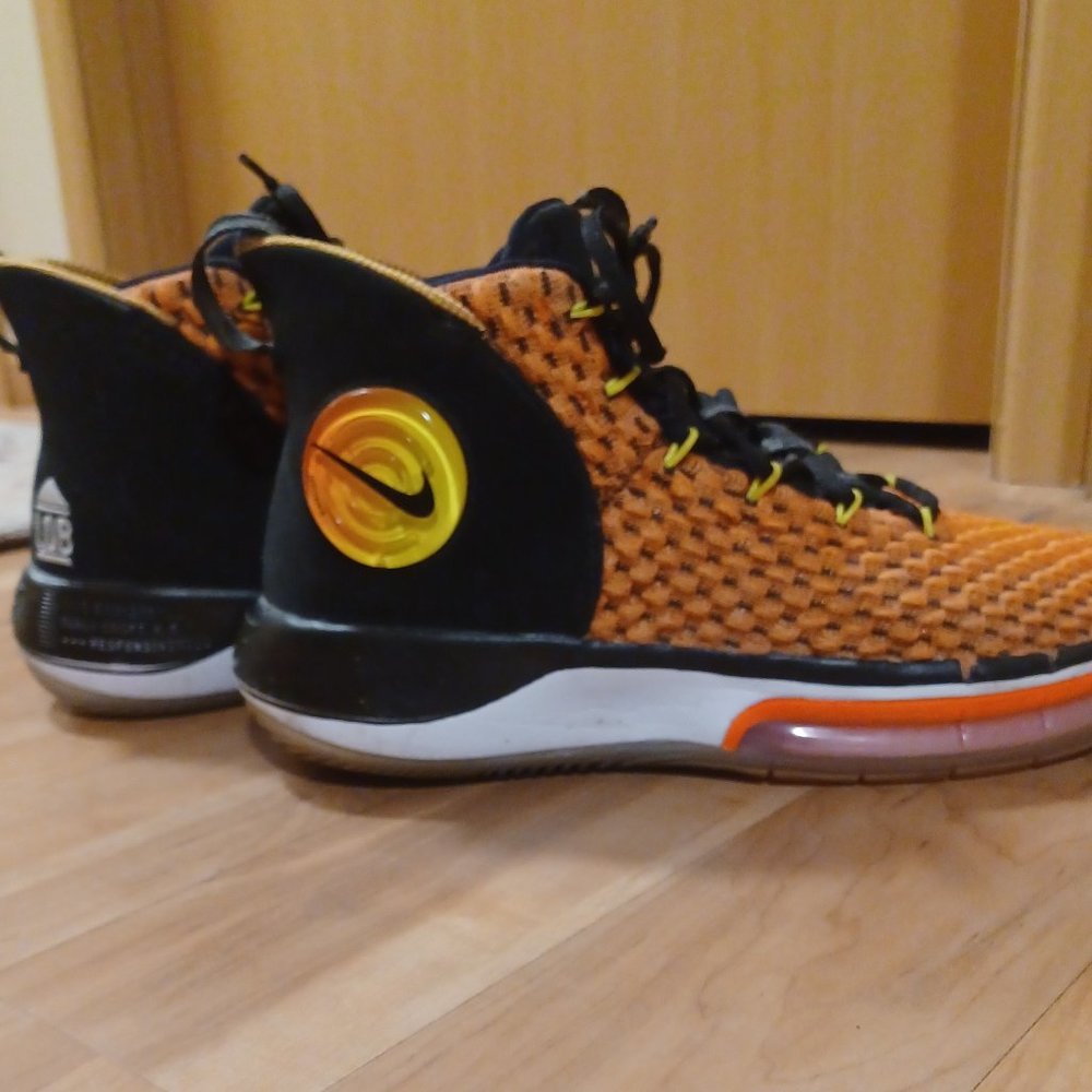 Men's nikes